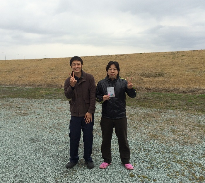 青森県の遠方引越完了後のお客様と撮影した記念写真