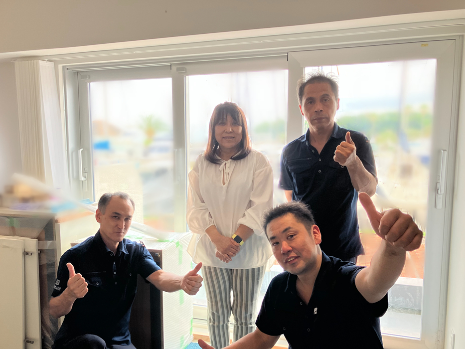 引越×保管サービスご利用のお客様記念写真