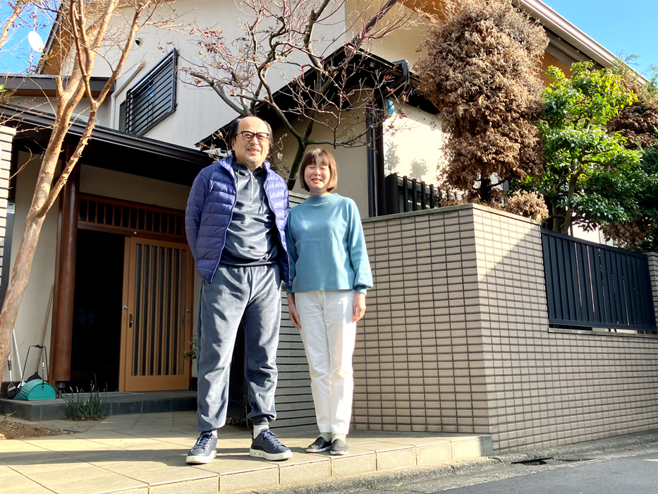 建て替え前のご自宅で記念撮影