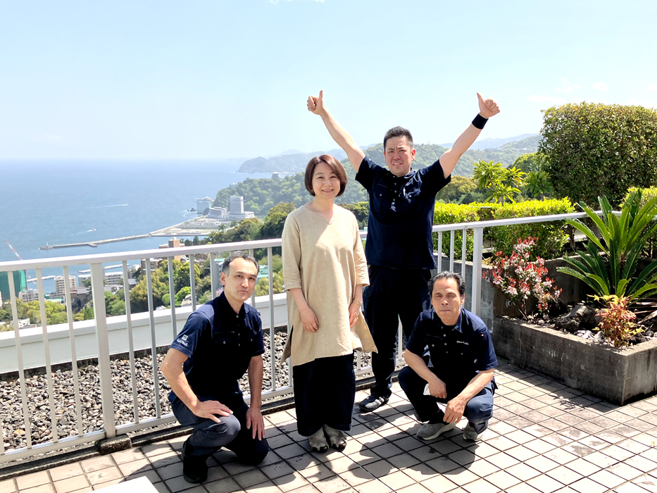 荷物お預かり便ご利用のお客様と撮影した記念写真