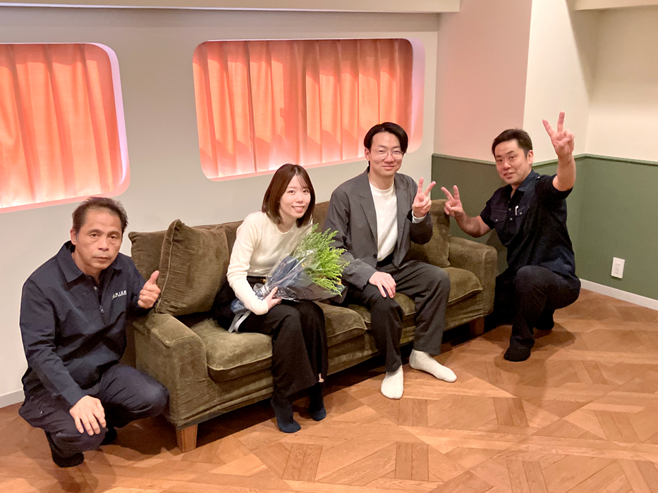引越保管サービス完了後の記念写真